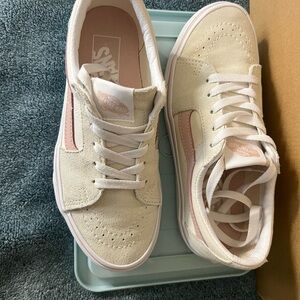 Womens vans shoes